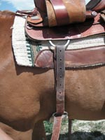 Tying a latigo 3