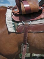 Tying a latigo 4